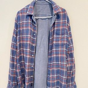 Men’s shirt. Size L